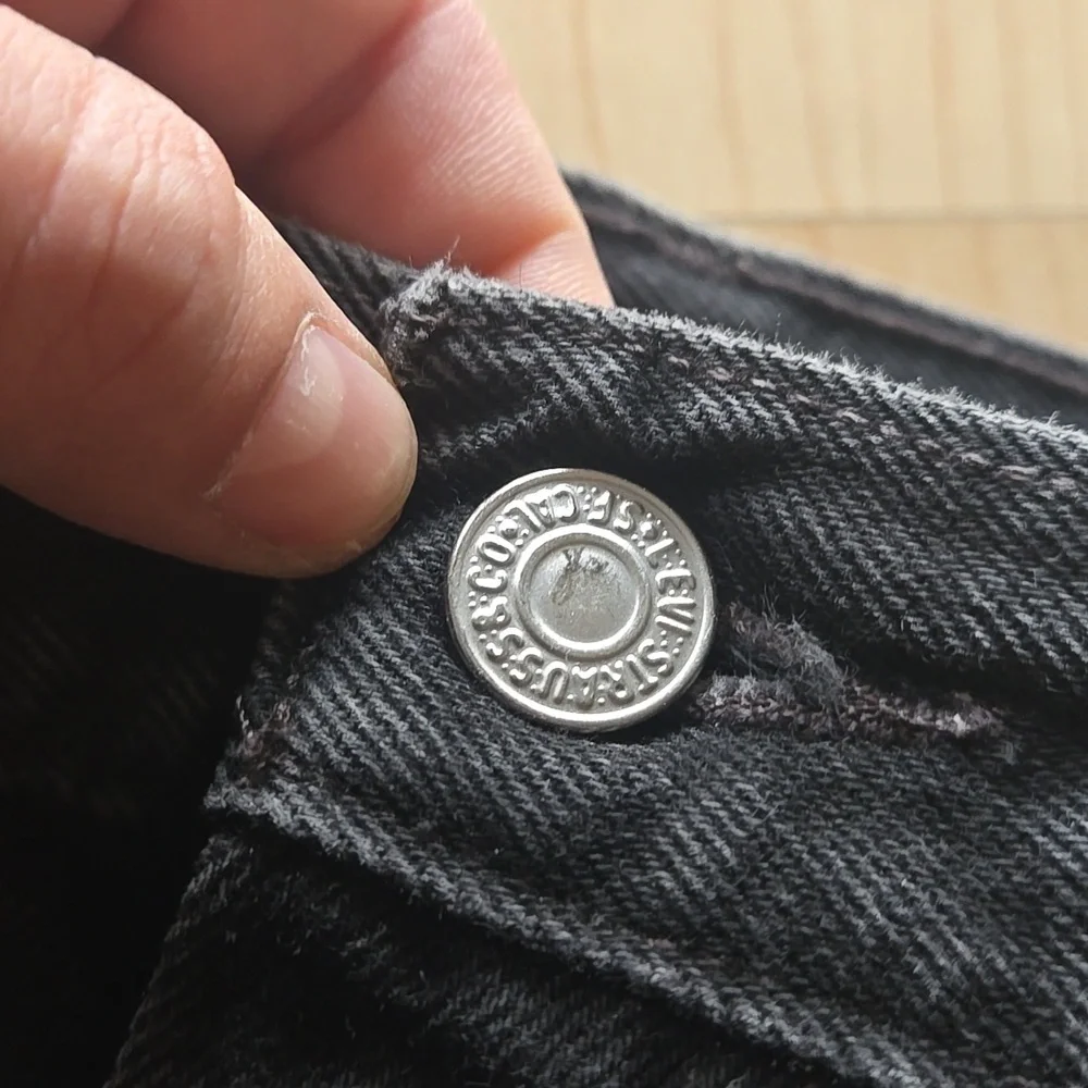 Vintage Usa Made Levis 560 Loose Fit Tapered Leg Black Denim Jeans 42x32